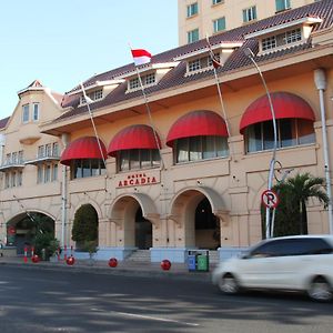 Arcadia Surabaya Hotel